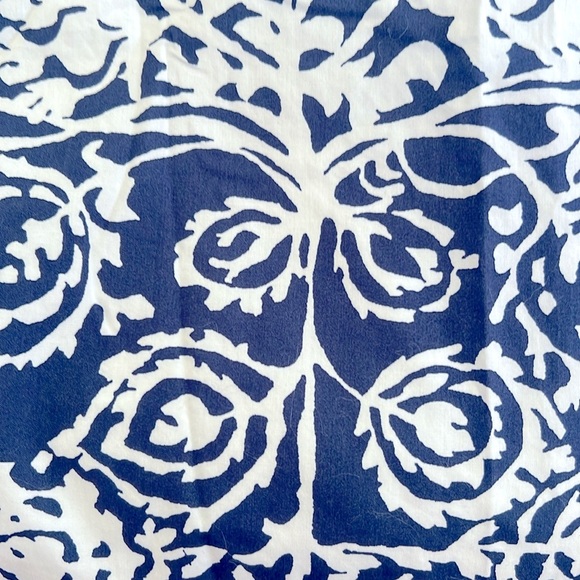 LAND’S END Elegant navy blue and White Floral Dress - Picture 5 of 8